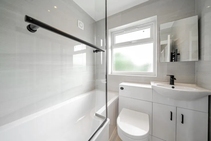 4 bed End of Terrace