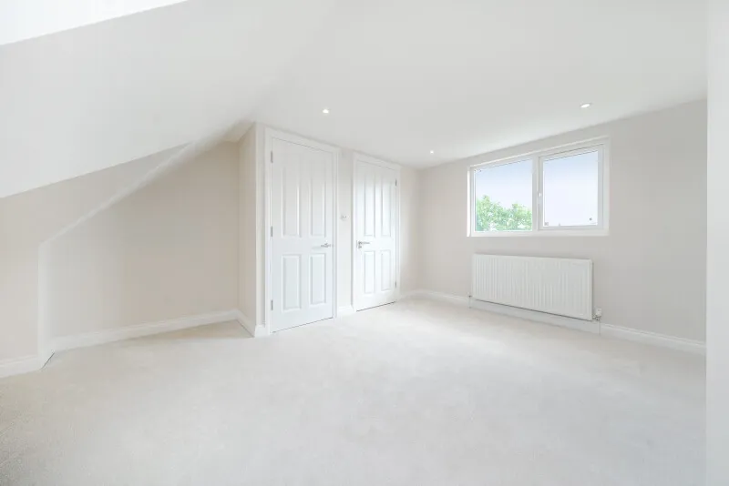 4 bed End of Terrace
