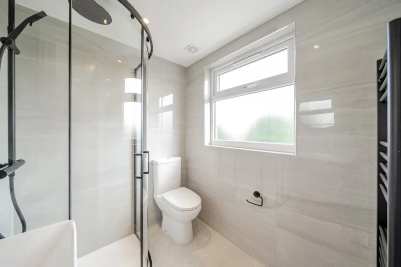 4 bed End of Terrace