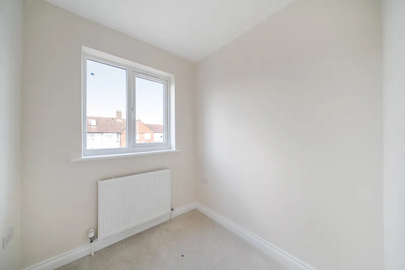 4 bed End of Terrace
