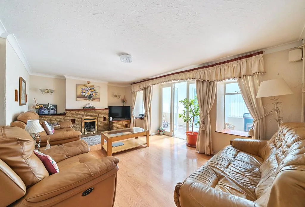 3 bed Semi-Detached