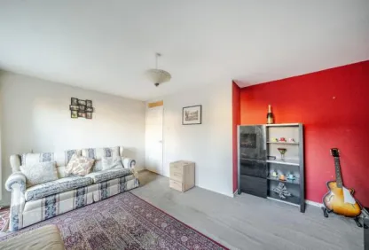 3 bed Maisonette