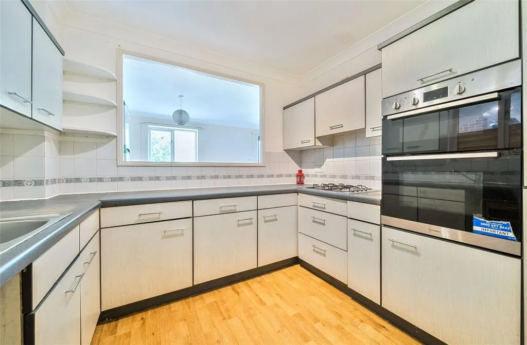 3 bed Maisonette