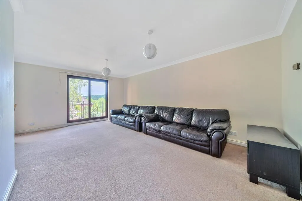 3 bed Maisonette