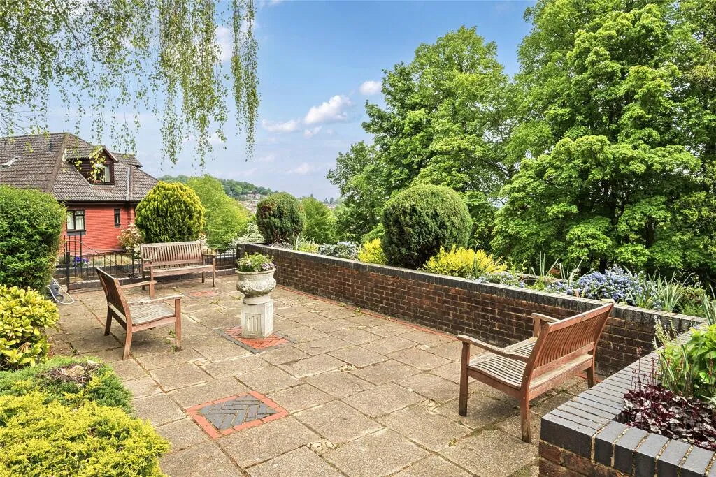 3 bed Maisonette