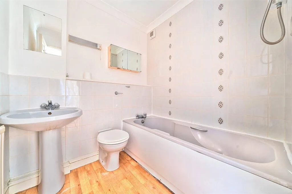 3 bed Maisonette