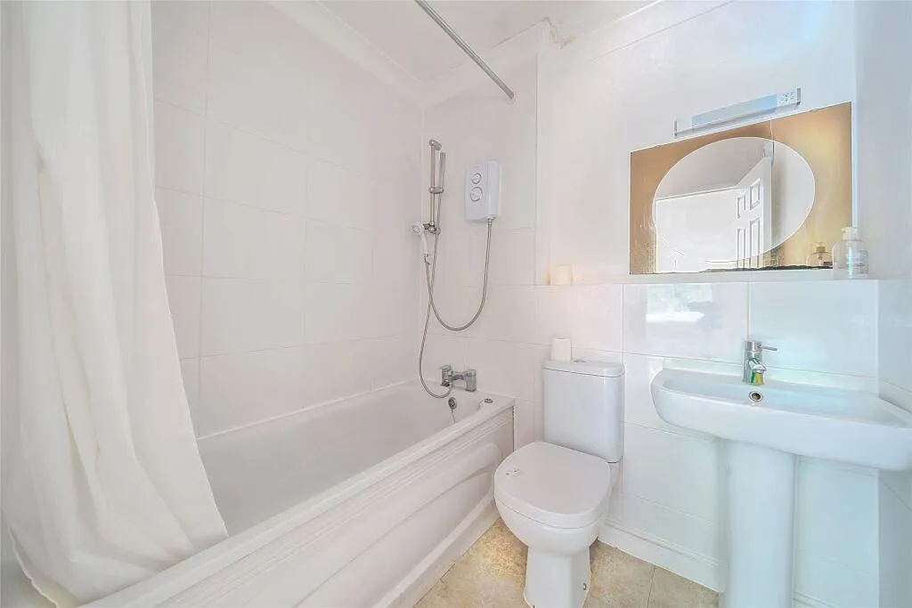 3 bed Maisonette