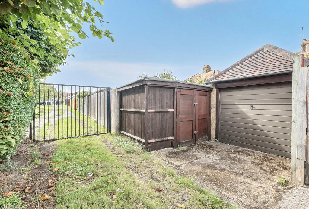3 bed Semi-Detached