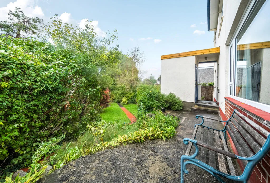 4 bed Detached
