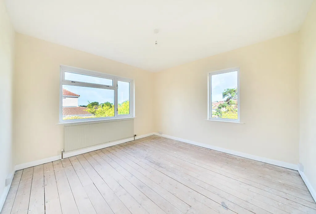 4 bed Detached