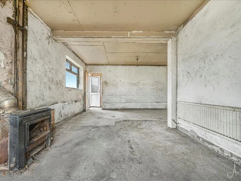 Dulais Gardens, Seven Sisters, Neath, West Glamorgan, SA10 9DA - Online Auctions