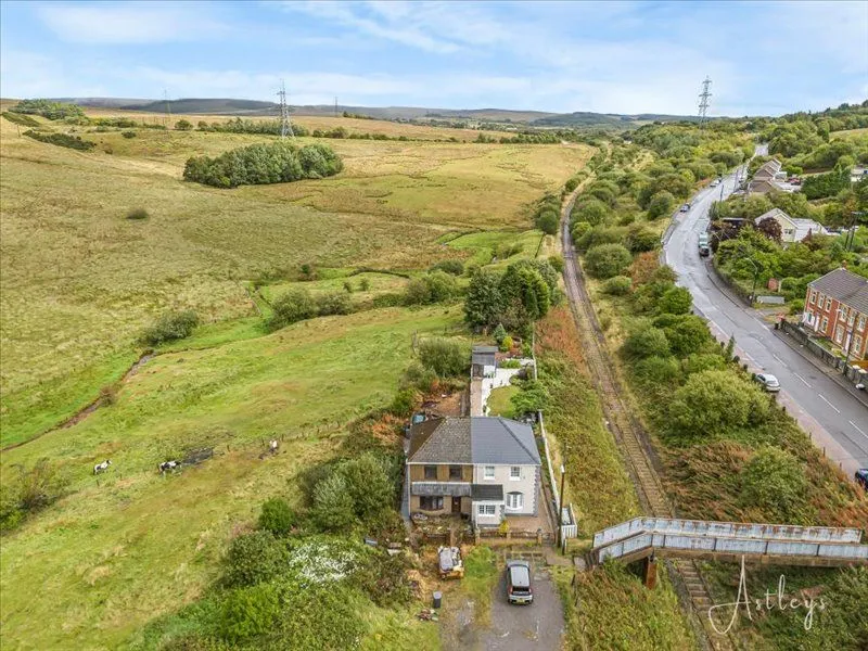 Dulais Gardens, Seven Sisters, Neath, West Glamorgan, SA10 9DA - Online Auctions