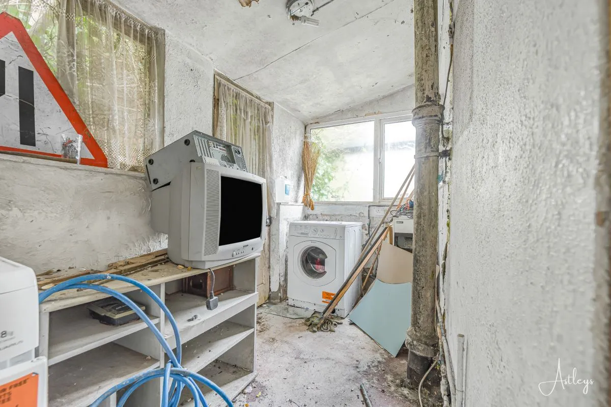 Oaklands Terrace, Mount Pleasant, Abertawe, Swansea, SA1 6JJ - Online Auctions