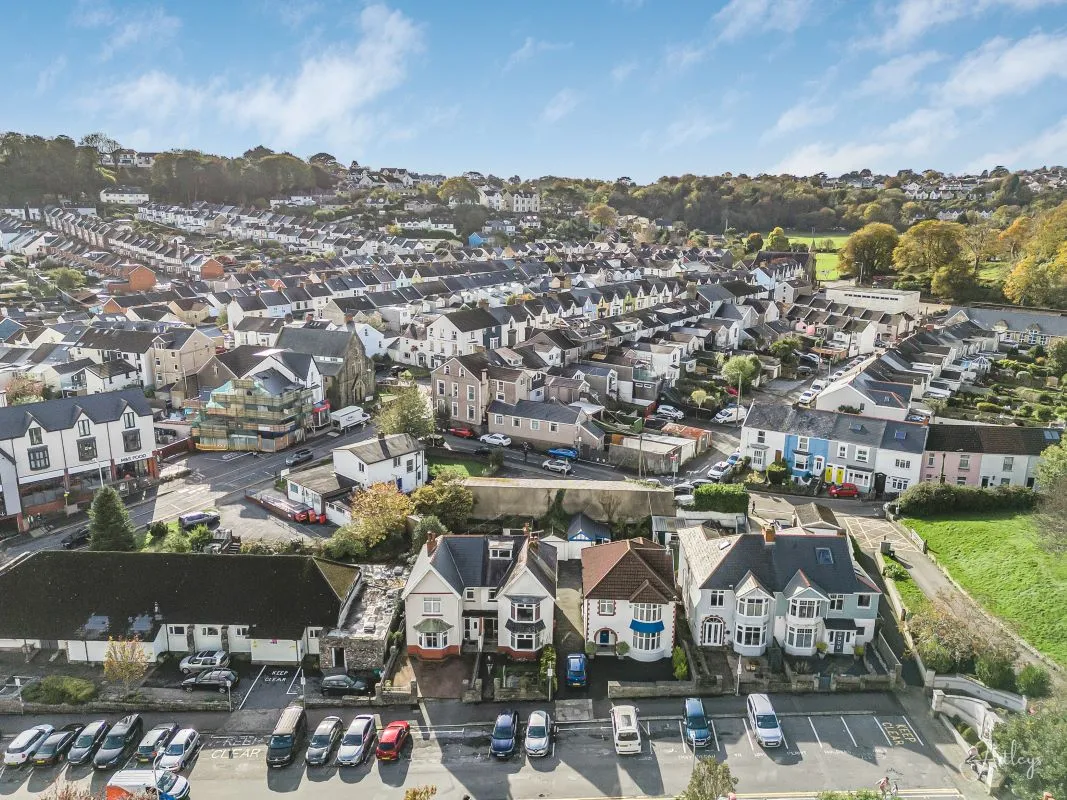 Castle Avenue, Mumbles, Swansea, West Glamorgan, SA3 4BA - Online Auctions