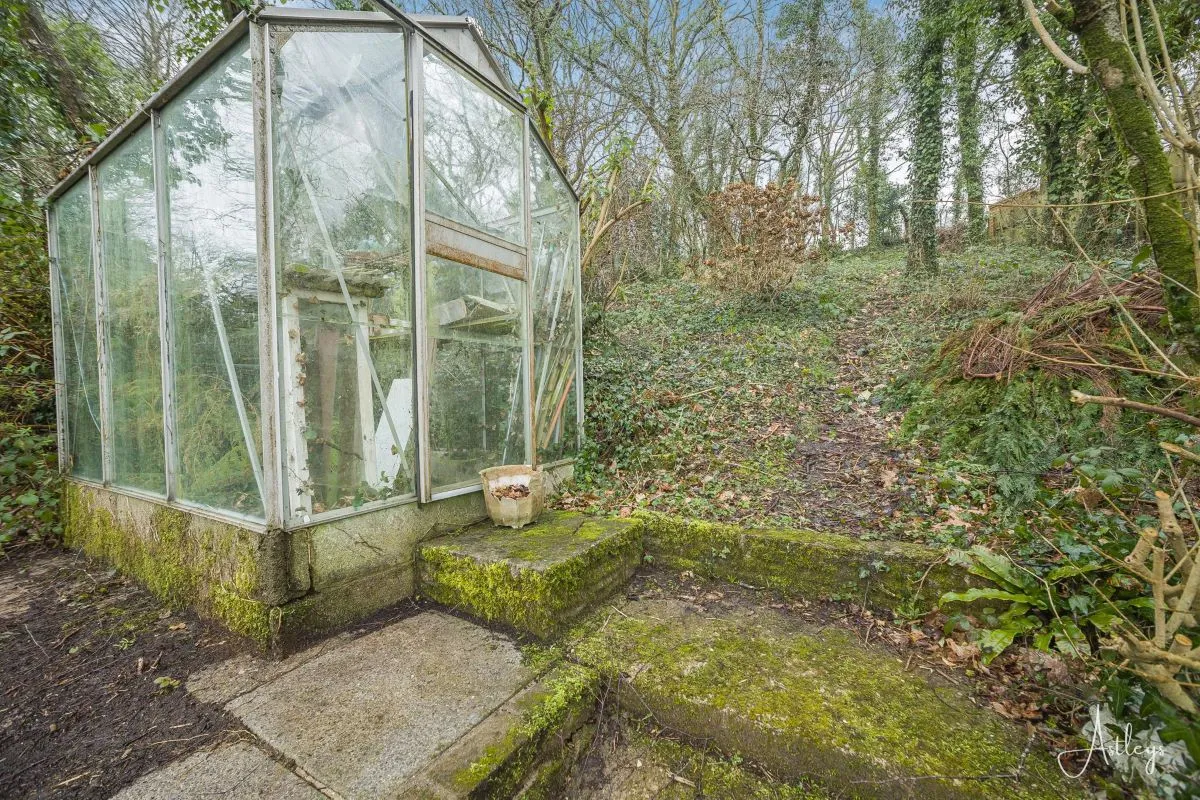 Penshannel, Neath Abbey, Neath, West Glamorgan, SA10 6PW - Online Auctions