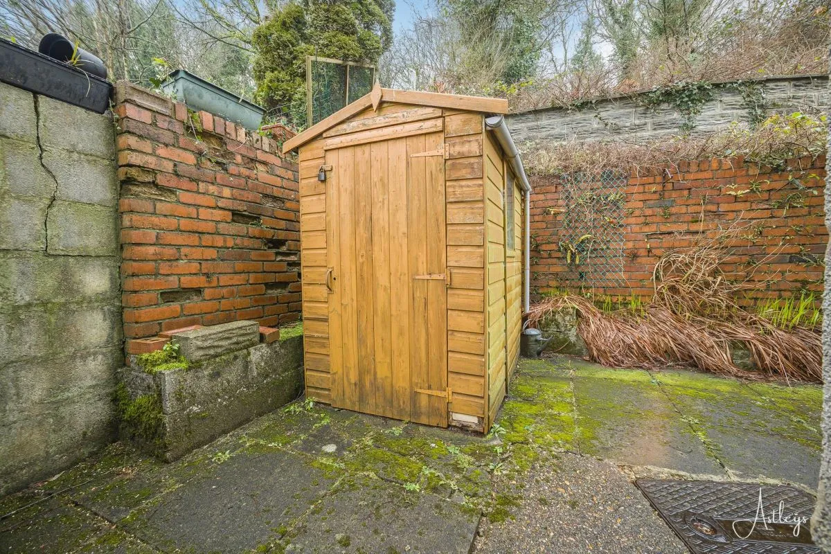 Penshannel, Neath Abbey, Neath, West Glamorgan, SA10 6PW - Online Auctions