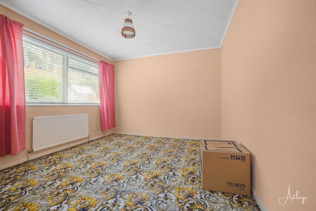 Penshannel, Neath Abbey, Neath, West Glamorgan, SA10 6PW - Online Auctions