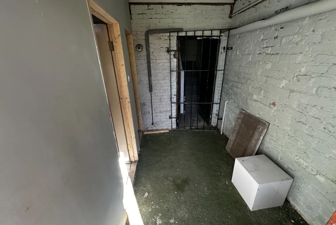 225 Newcastle Street, Stoke-On-Trent, ST6 3QW | Auction Agent Land and Property Auction House UK