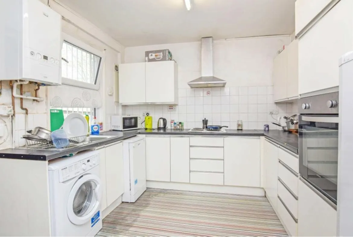 166 Uttoxeter New Road DE22 3JB | Auction Agent Land and Property Auction House UK