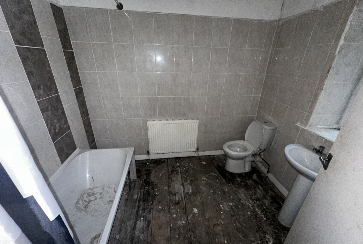 22 Derby Street, Accrington BB5 1BP – Auction Agent Land and Property Auction House UK