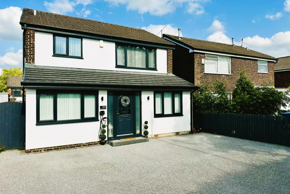 302 Brandlesholme Road, Bury, BL8 1ER | Auction Agent Land and Property Auction House UK