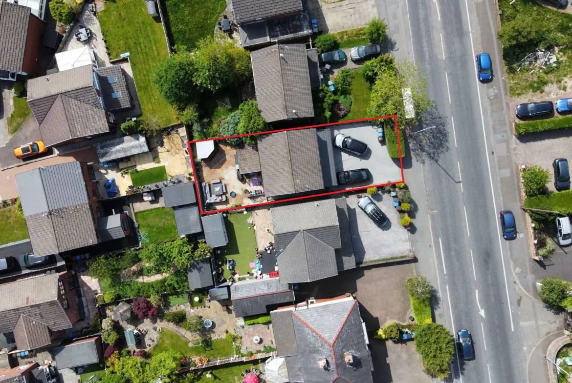 302 Brandlesholme Road, Bury, BL8 1ER | Auction Agent Land and Property Auction House UK