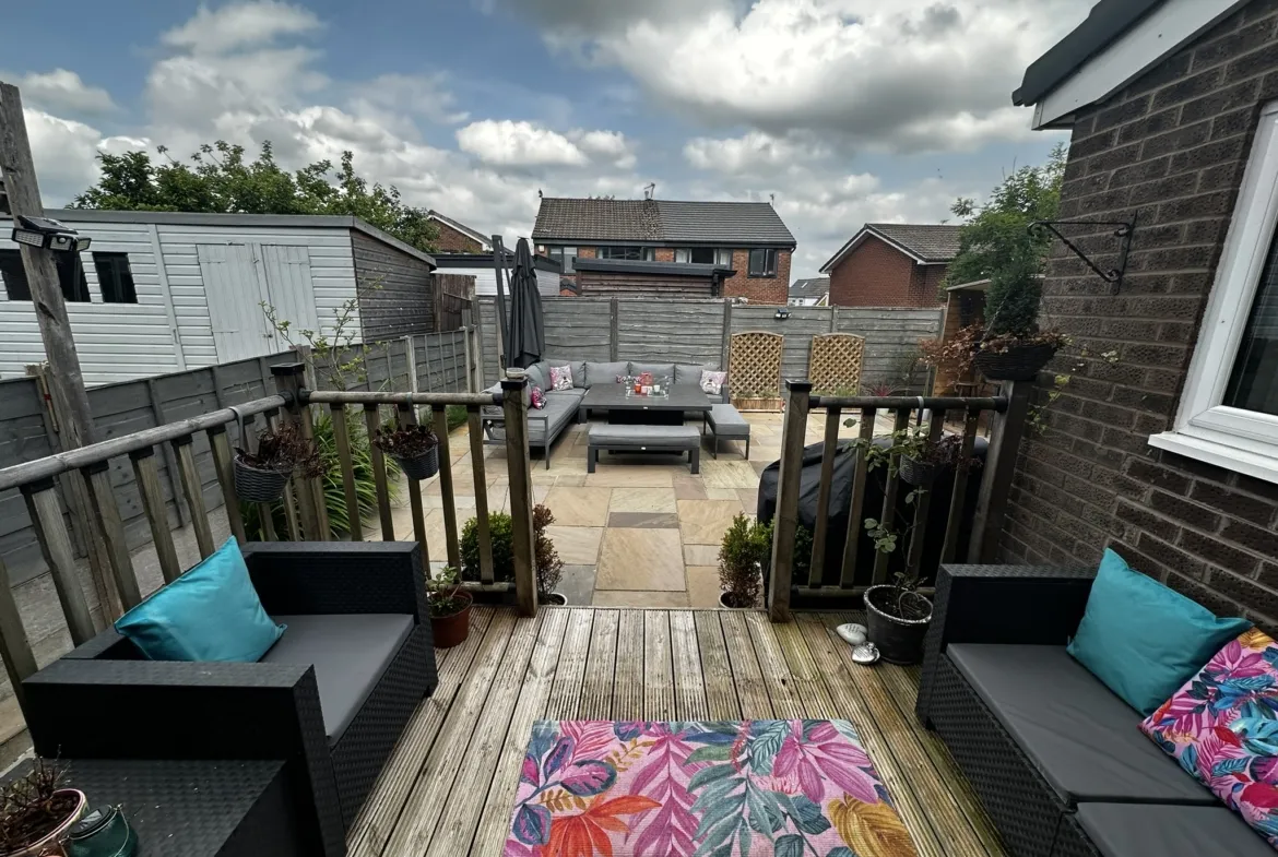 302 Brandlesholme Road, Bury, BL8 1ER | Auction Agent Land and Property Auction House UK