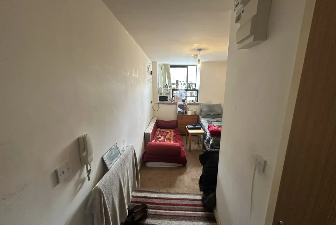 Flat 16, Grattan House Sunbridge Road BD1 2PF | Auction Agent Land and Property Auction House UK