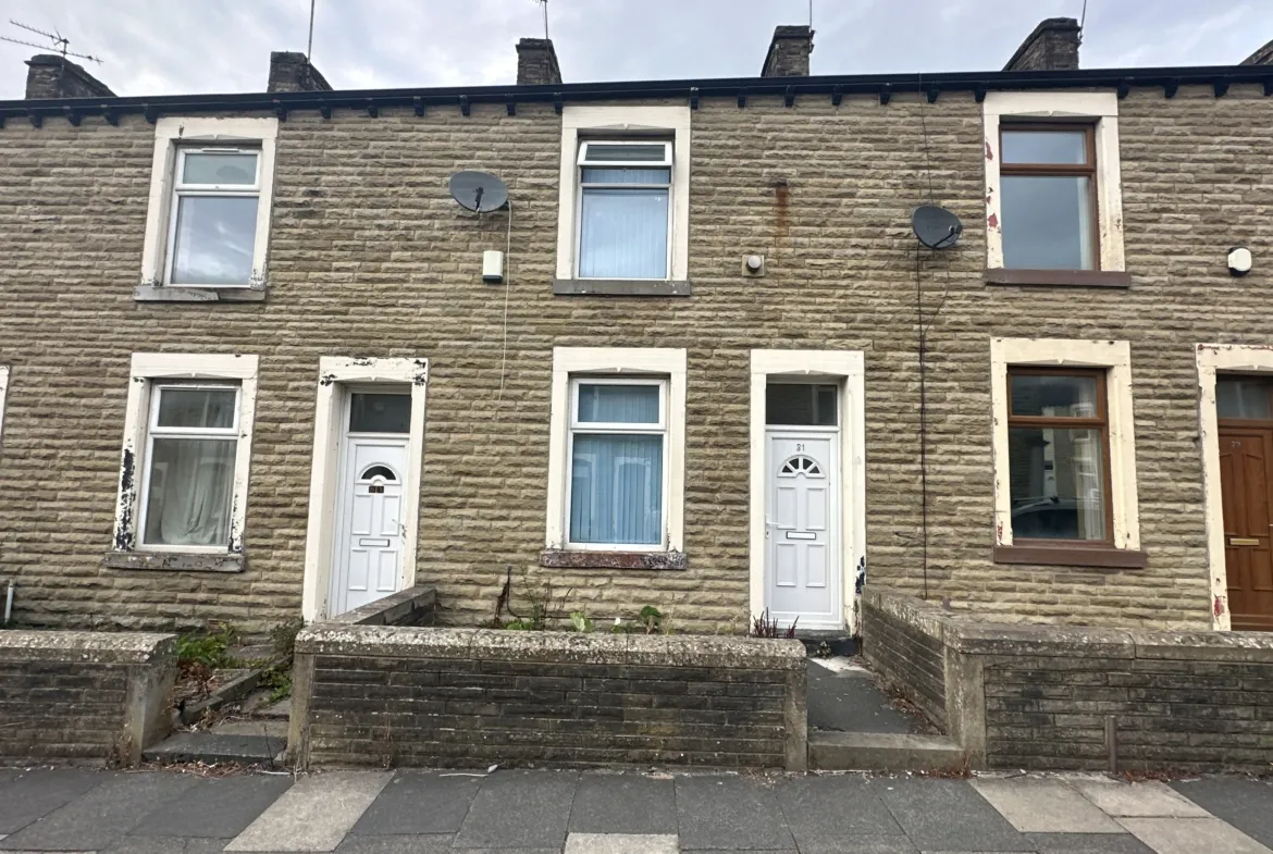81 Gannow Lane, Burnley, BB12 6QH | Auction Agent Land and Property Auction House UK