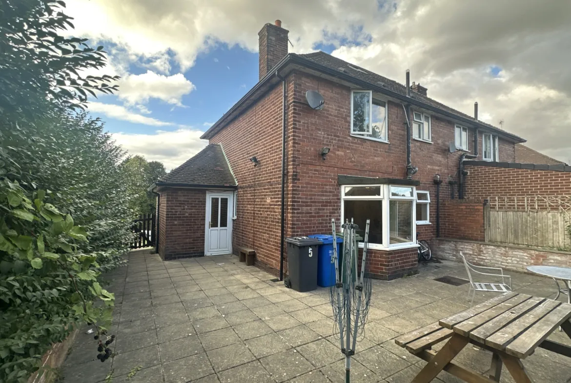 5 Coniston Road, Chesterfield S41 8JE | Auction Agent Land and Property Auction House UK
