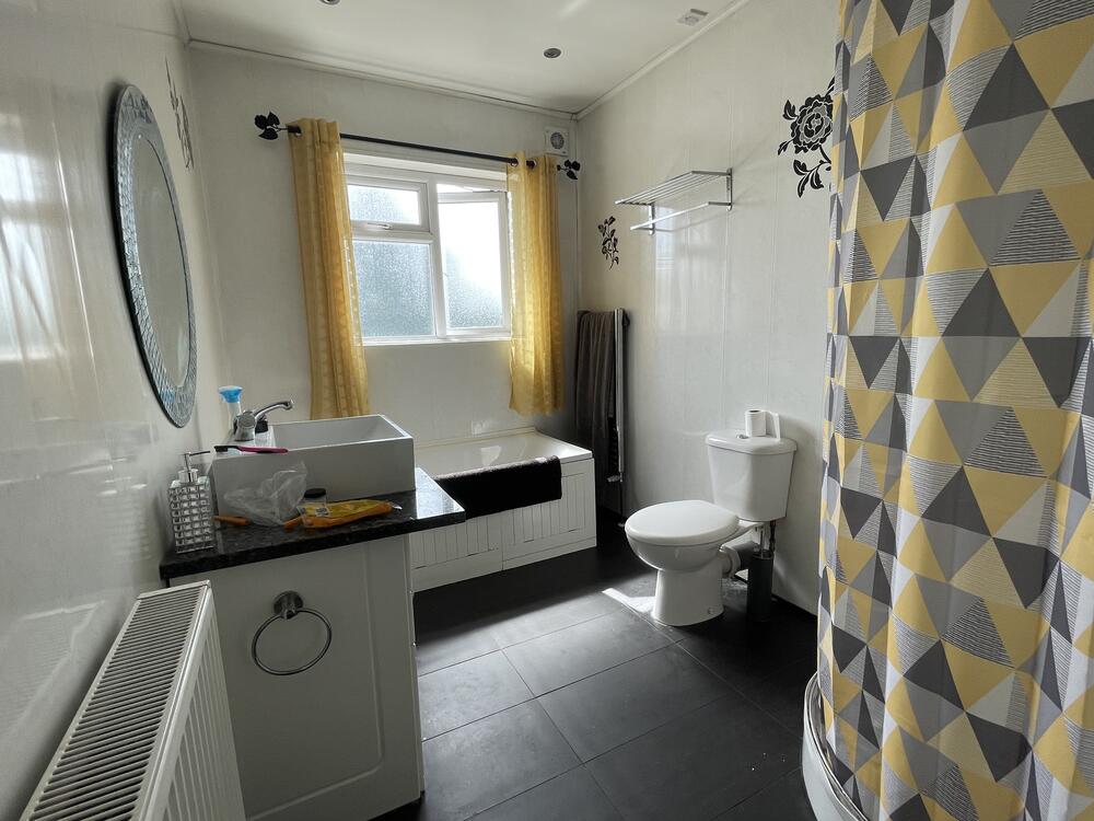 71 Cuxton Road, Rochester, Kent ME2 2BU