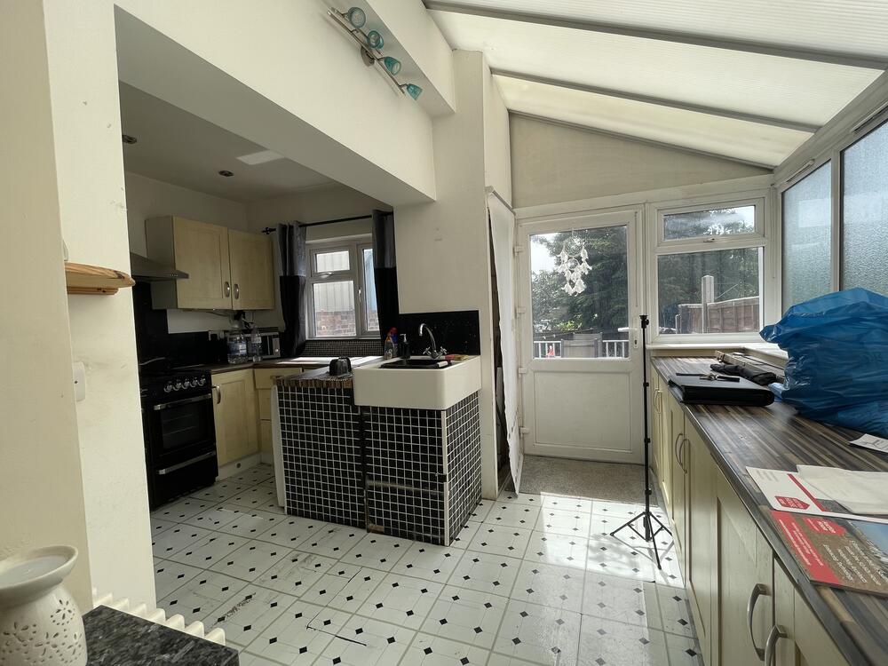 71 Cuxton Road, Rochester, Kent ME2 2BU