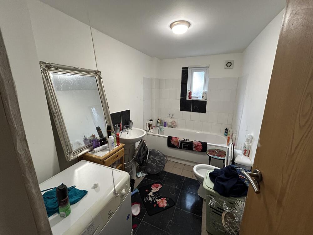 31, Skinner Street, Gillingham, Kent ME7 1HD