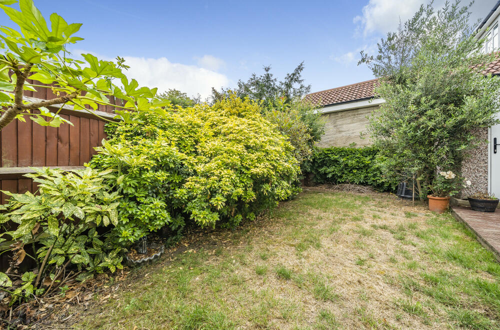 79, Marlborough Park Avenue, Sidcup, Kent DA15 9DY