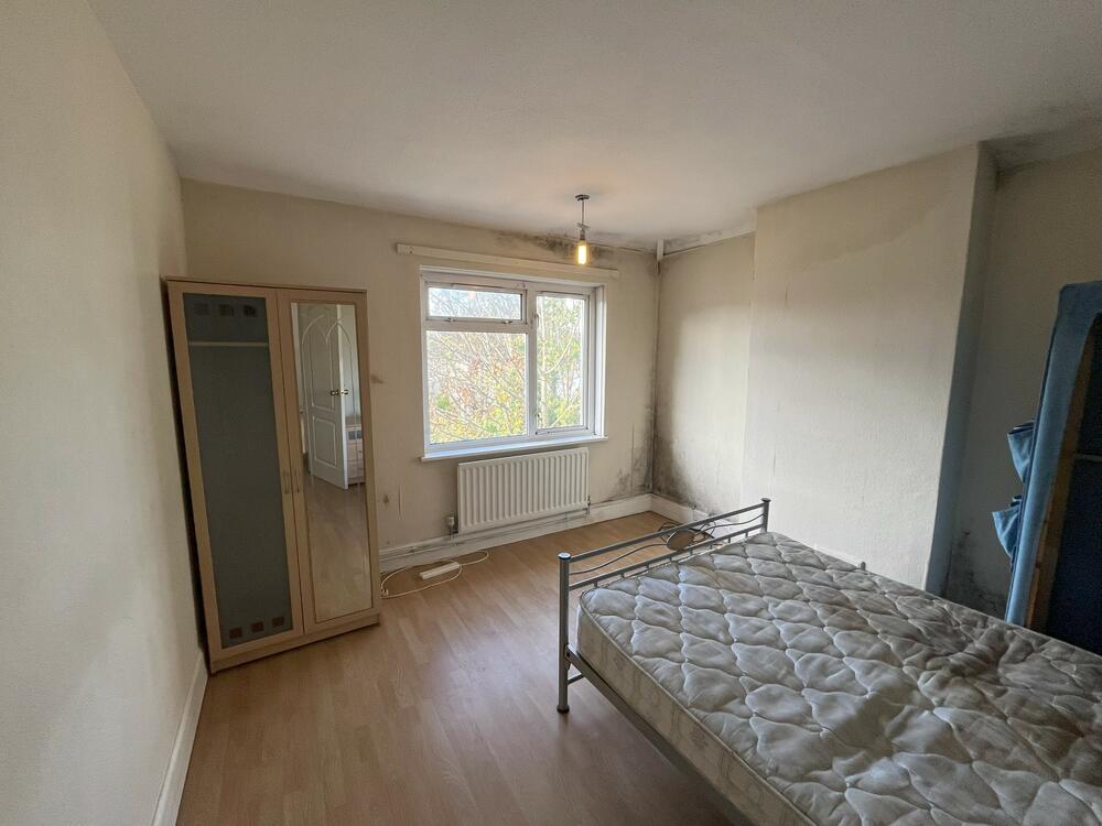 38, Widford Chase, Chelmsford, Essex CM2 8SZ
