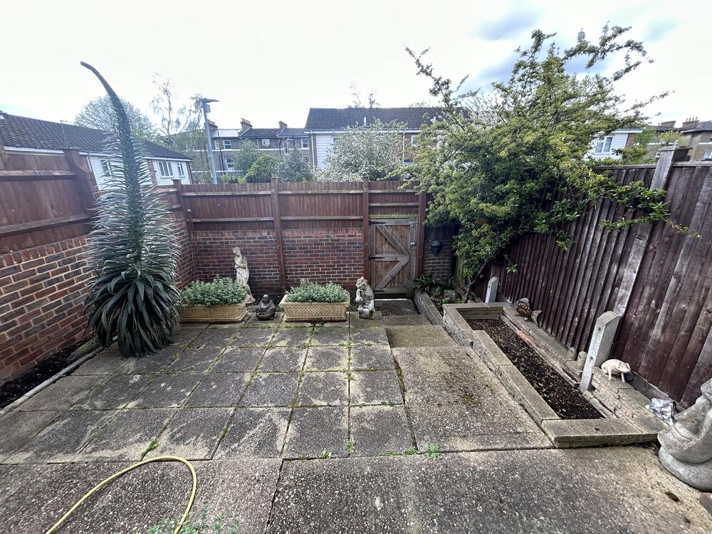 42A, Belmont Park, Lewisham, London SE13 5DB