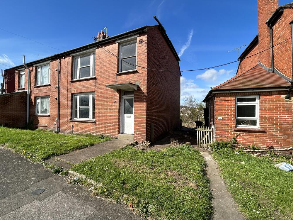 14 Forge Lane, Gillingham, Kent ME7 1UG