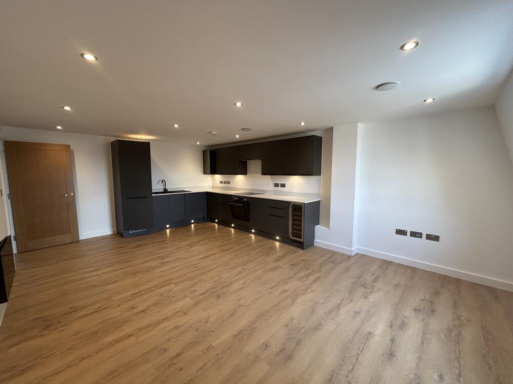 33 Queensbridge Drive, Ramsgate, Kent CT11 9TU