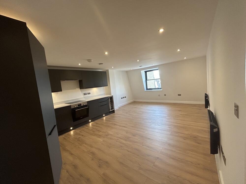 33 Queensbridge Drive, Ramsgate, Kent CT11 9TU