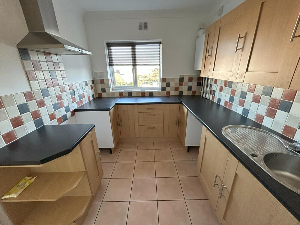 12 Maplin Court, Kings Avenue, Holland-On-Sea, Clacton-On-Sea, Essex CO15 5EY