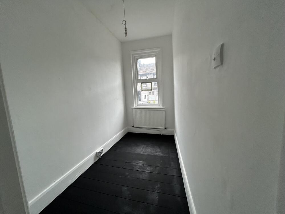239 , Mount Pleasant Road, Hastings, East Sussex TN34 3SS