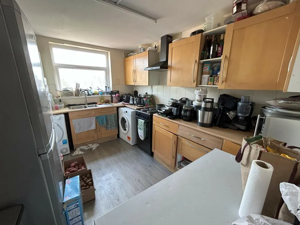 Flat 92, Marine Court, Centurion Way, Purfleet-On-Thames, Essex RM19 1ZX