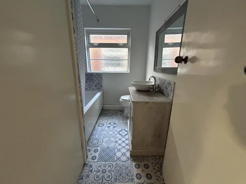 32, Shrublands Close, Chelmsford, Essex CM2 6LR