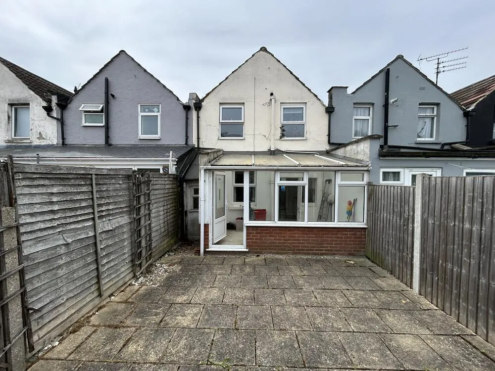24, Castle Road, Clacton-On-Sea, Essex CO15 1JG