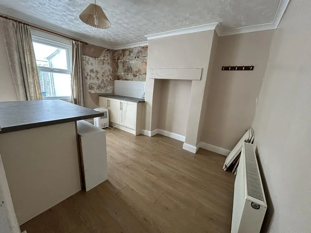 24, Castle Road, Clacton-On-Sea, Essex CO15 1JG