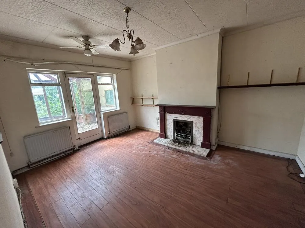 99, Stanley Road North, Rainham, Essex RM13 8BA