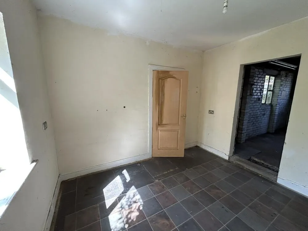 99, Stanley Road North, Rainham, Essex RM13 8BA