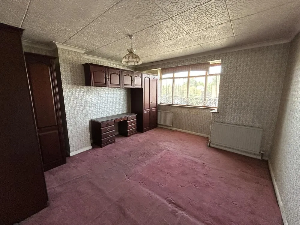 99, Stanley Road North, Rainham, Essex RM13 8BA