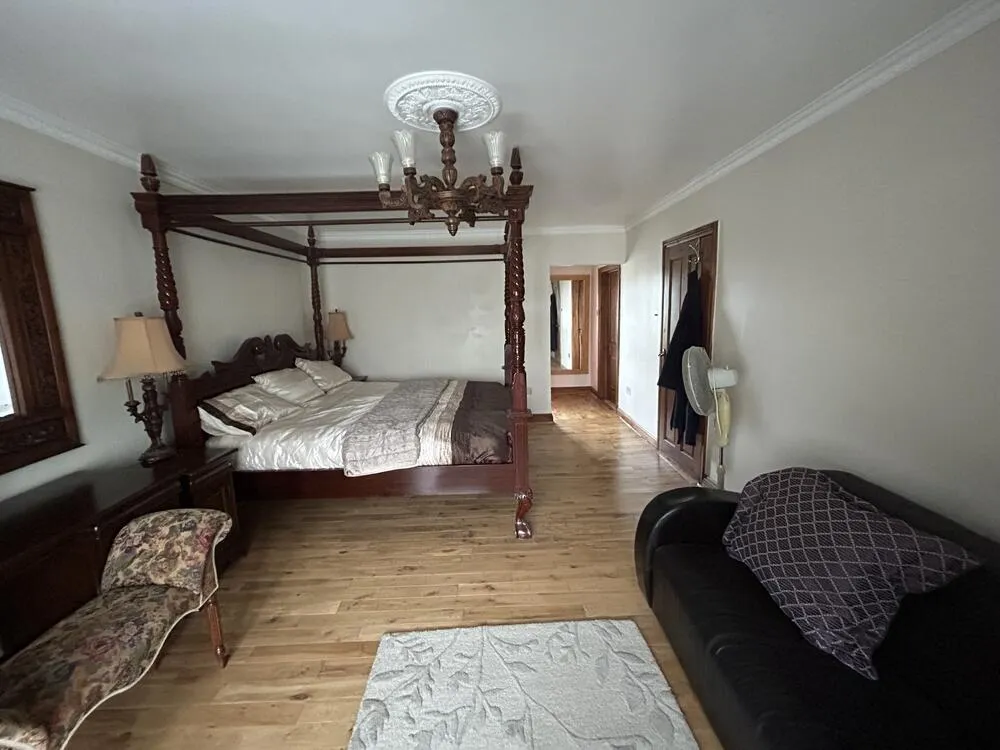 2 Midsummer Hill, Kennington, Ashford, Kent TN24 9NL