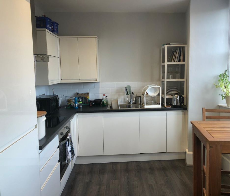 Flat 2A, 1 Market Place, Newark, Nottinghamshire, NG24 1DY